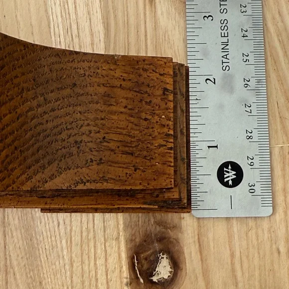 Howard Miller Mantle Clock Wood Case Rare Vintage Quartz Clock